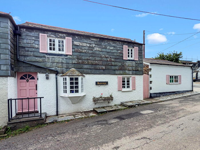 3 Bedroom Cottage For Sale In Tredrizzick, Rock., PL27
