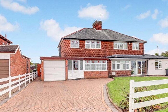 3 Bedroom Semi-Detached House For Sale In Papplewick Lane, Hucknall, NG15