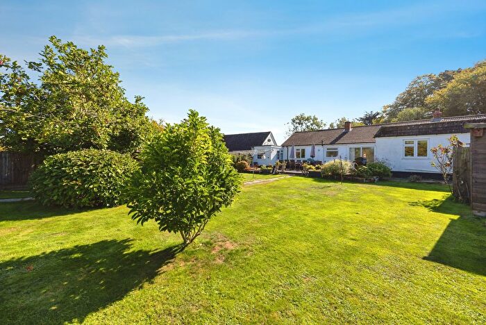 4 Bedroom Bungalow For Sale In Blind Lane, Ashford, TN25