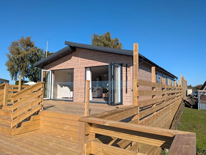 3 Bedroom Lodge For Sale In Goudhurst Road, Marden, TN12