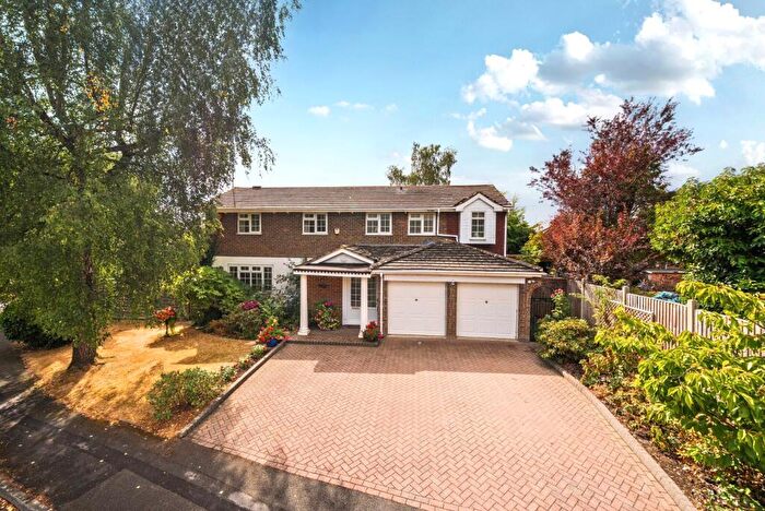 4 Bedroom Detached House For Sale In Homewood, Cranleigh, GU6