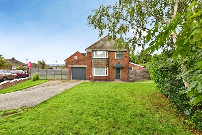 3 Bedroom Detached House For Sale In Masefield Road, Sheffield, South Yorkshire, S13