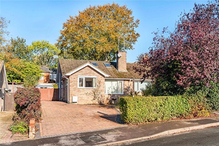 2 Bedroom Bungalow For Sale In Tinglesfield, Stratton, Cirencester, Gloucestershire, GL7
