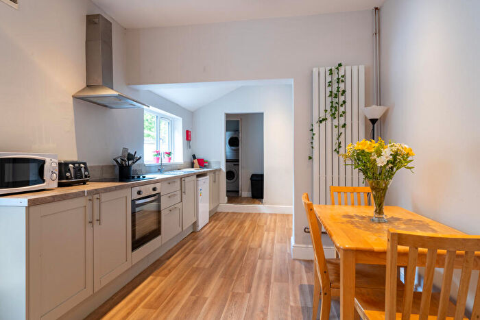 4 Bedroom Terraced House To Rent In Richmond Road - Student House - /, LN1