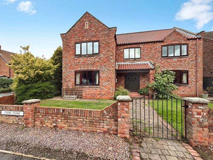 4 Bedroom Detached House For Sale In Ferry Close, Hook, Goole, East Yorkshire, DN14