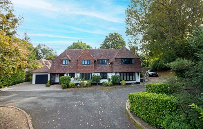 5 Bedroom Detached House For Sale In Homefield Road, Chorleywood, Herts, WD3