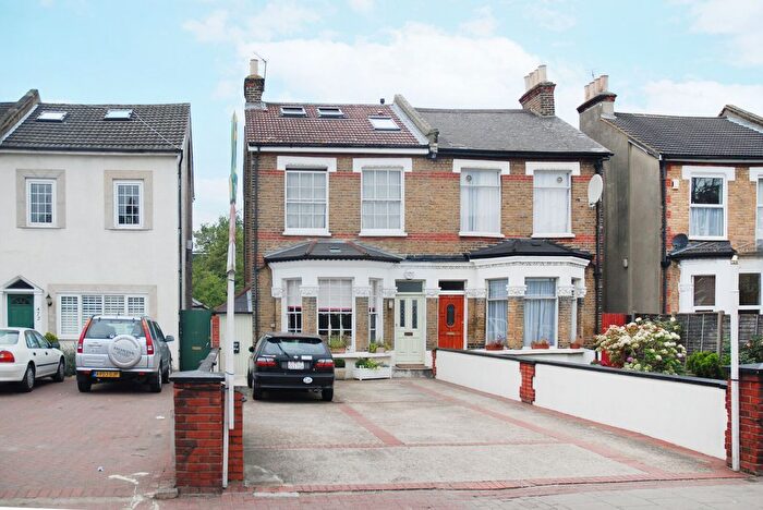 6 Bedroom Property To Rent In Merton Road, Earlsfield, London, SW18