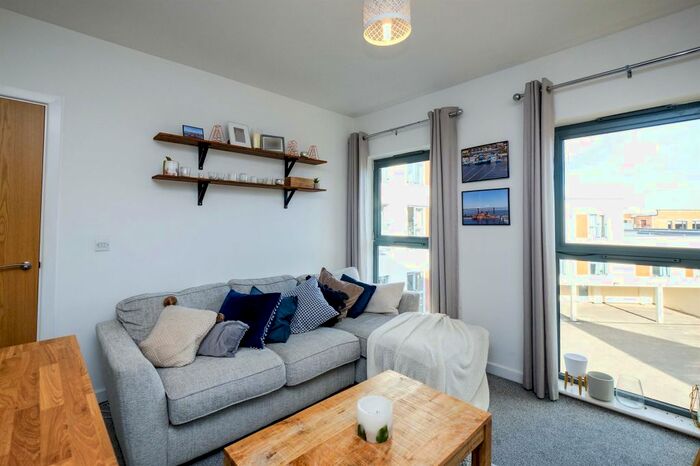 2 Bedroom Flat For Sale In Caroline Street, Birmingham, B3