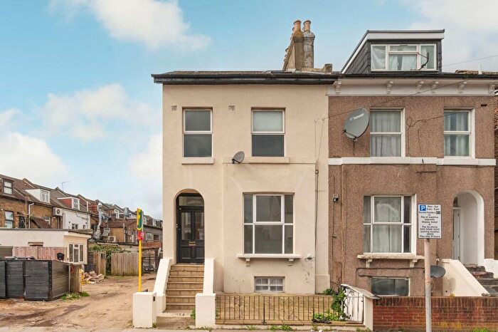 1 Bedroom Flat To Rent In Alexandra Road, Croydon, CR0