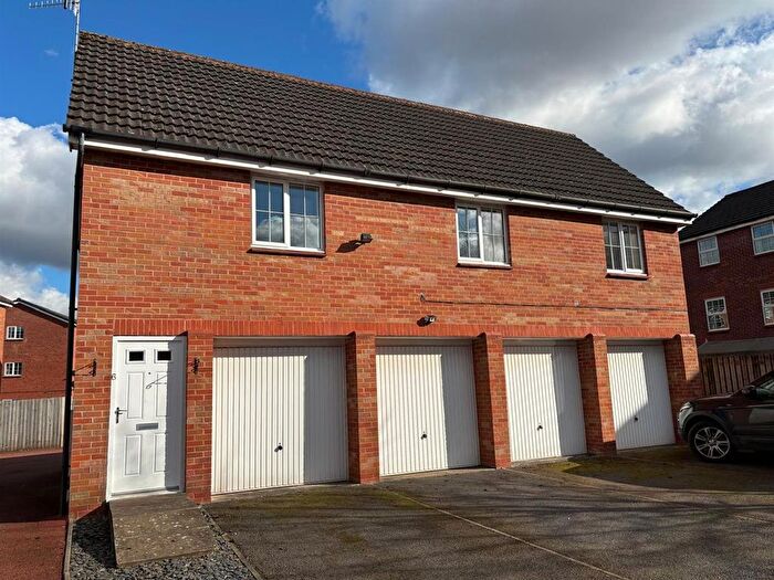 2 Bedroom Flat To Rent In Trent Bridge Close, Stoke-On-Trent, ST4