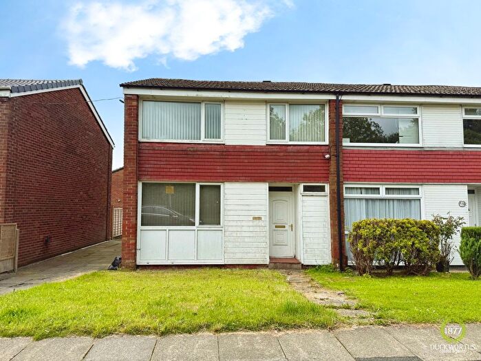 3 Bedroom End Of Terrace House For Sale In Queens Road West, Accrington, BB5