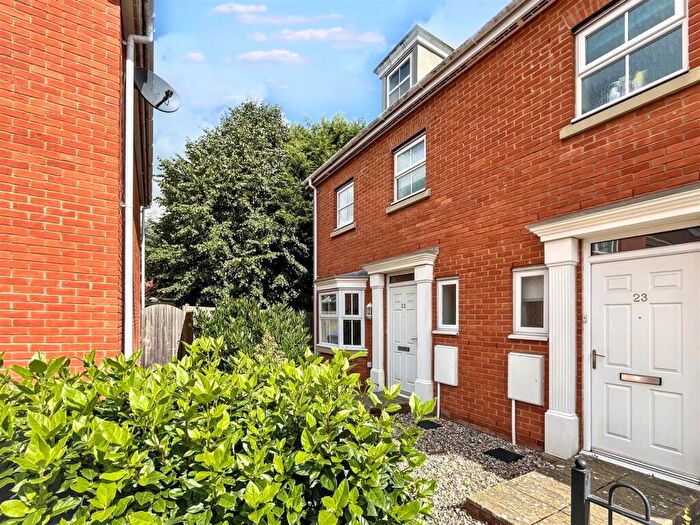 4 Bedroom Detached House To Rent In Earles Gardens, NR4