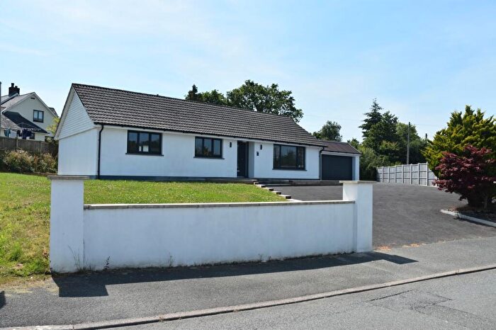 3 Bedroom Detached Bungalow To Rent In Waungilwen, Llandysul, SA44
