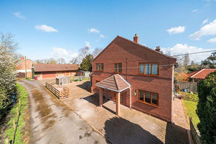 4 Bedroom Detached House For Sale In Swinster Lane, East Halton, DN40