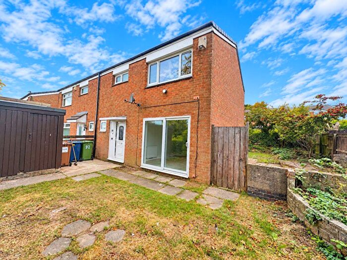 3 Bedroom Semi-Detached House For Sale In Donvale Road, Donwell, Washington, NE37