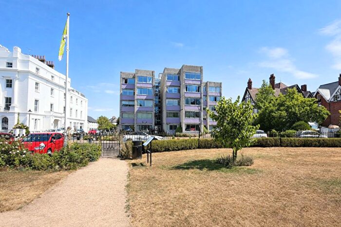 2 Bedroom Flat For Sale In Ambleside Court, Crescent Road, Alverstoke, Gosport, PO12