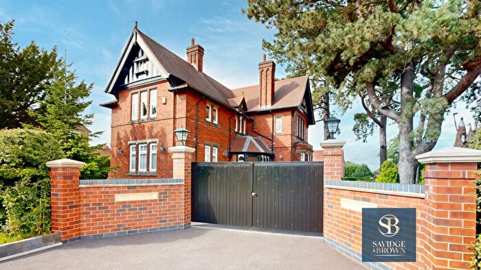 4 Bedroom Character Property For Sale In Cromford Road, Langley Mill, NG16