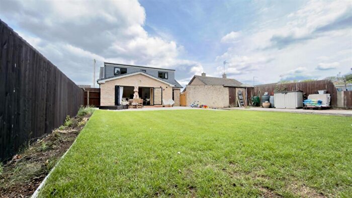 4 Bedroom Detached Bungalow For Sale In Overton Way, Orton Waterville, Peterborough, PE2