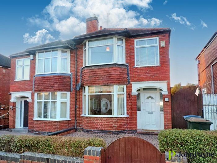 3 Bedroom Semi-Detached House To Rent In Purefoy Road, Cheylesmore, Coventry, CV3
