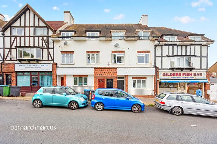 1 Bedroom Flat For Sale In Gilders Road, Chessington, KT9