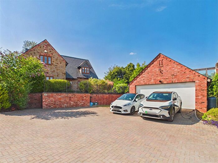4 Bedroom Detached House For Sale In Bullo Pill, Nr Newnham-On-Severn, GL14