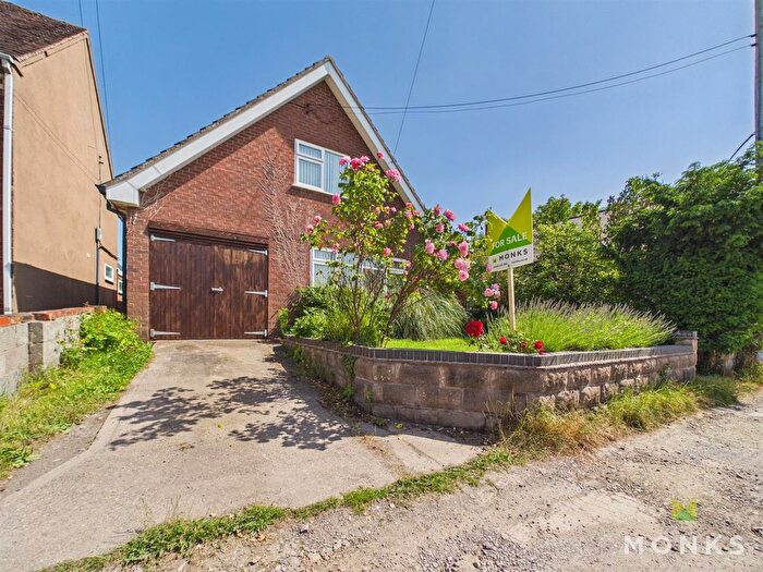 2 Bedroom Detached Bungalow For Sale In Pontesbury Hill, Pontesbury, Shrewsbury, SY5