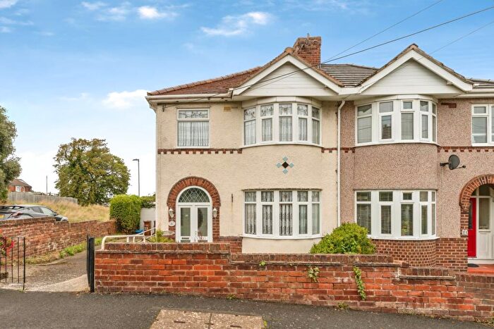 3 Bedroom Semi-Detached House For Sale In School Lane, Greenfield, Holywell, Flintshire, CH8