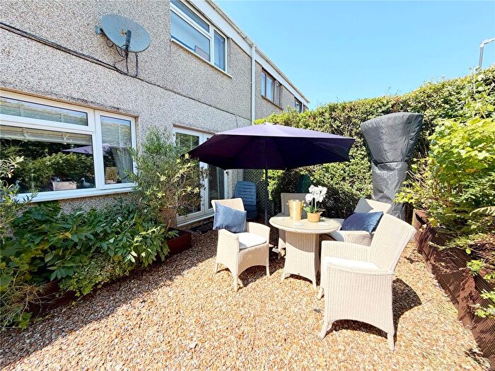 4 Bedroom Terraced House For Sale In Combs Gardens, Glossop, Derbyshire, SK13