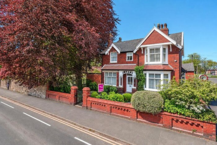 4 Bedroom Detached House For Sale In Park Road, Chorley, PR7