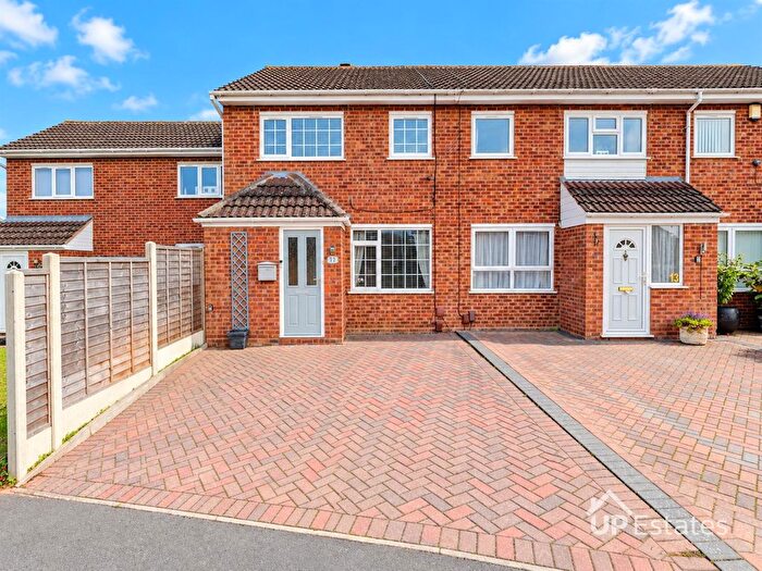 3 Bedroom Terraced House For Sale In Sywell Leys, Rugby, CV22