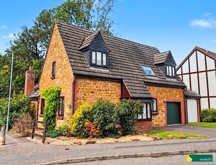 3 Bedroom Detached House For Sale In Duston Wildes, Northampton, NN5