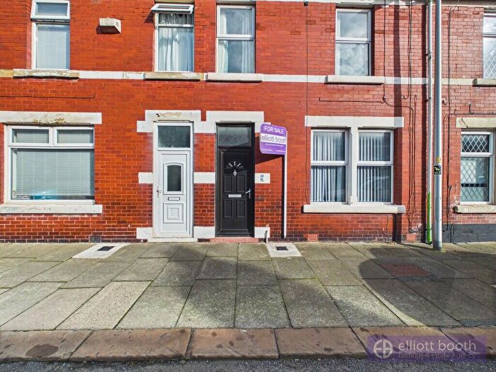 3 Bedroom Terraced House For Sale In Common Edge Road, FY4