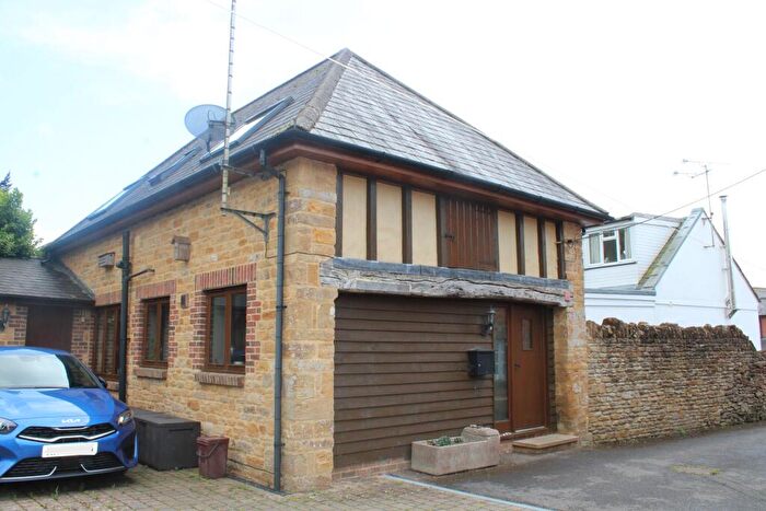 2 Bedroom Link Detached House To Rent In East Chinnock, BA22