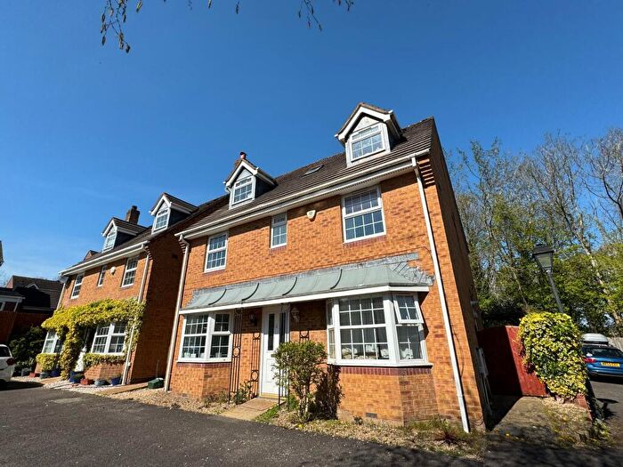 6 Bedroom Semi-Detached House To Rent In Casson Drive, Stapleton, Bristol, BS16