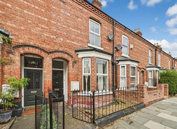 2 Bedroom Terraced House For Sale In Gladstone Avenue, Chester, CH1