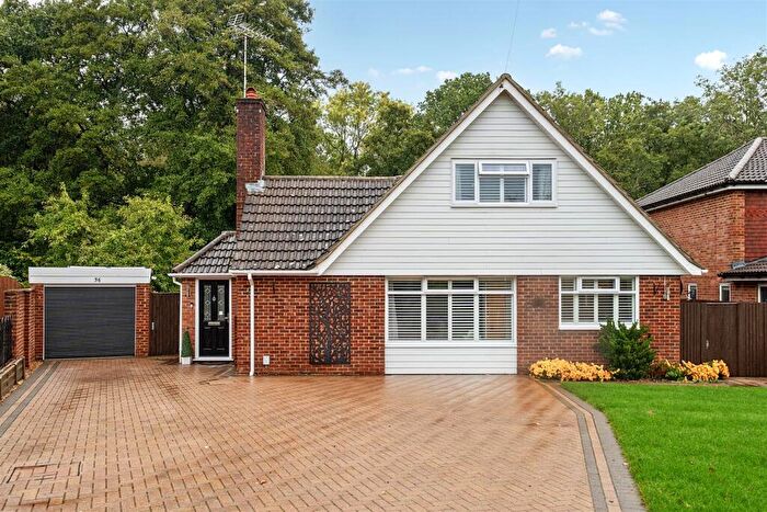4 Bedroom Detached House For Sale In Copse Avenue, Farnham, GU9
