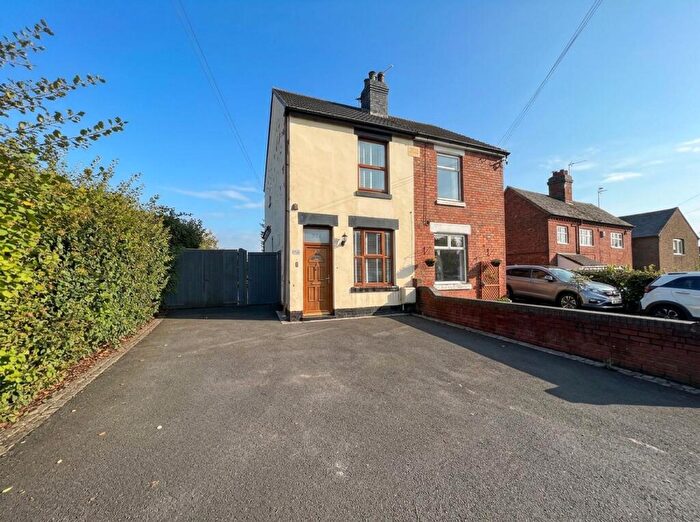 3 Bedroom Semi-Detached House To Rent In Aldermans Green Road, Coventry, CV2