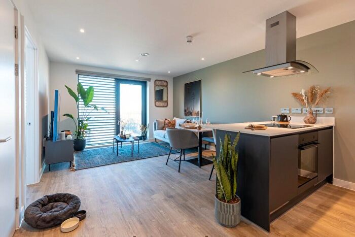 1 Bedroom Flat To Rent In Flat, Pall Mall, Liverpool, L3