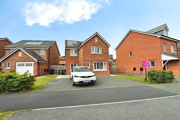 4 Bedroom Detached House For Sale In Maxy House Road, PR4