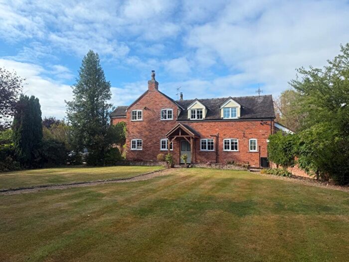 4 Bedroom Detached House To Rent In Nut Tree Farm, Wybunbury Lane, Stapeley, Nantwich, Cheshire, CW5