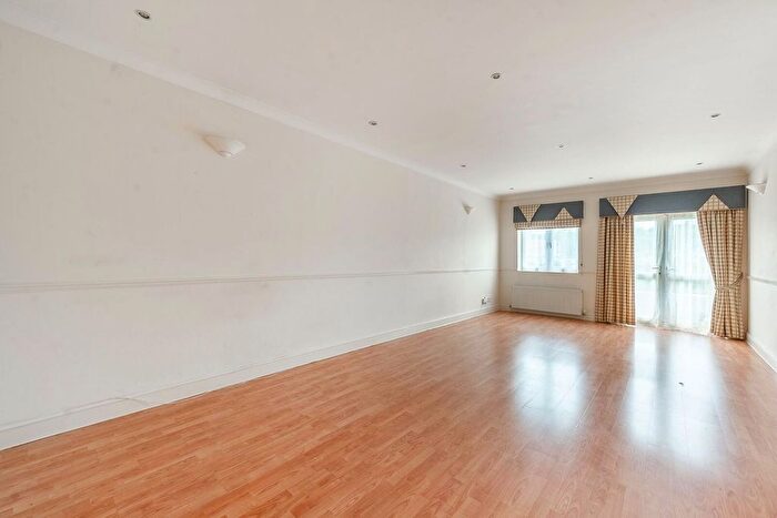 1 Bedroom Flat For Sale In Church Road, Stanmore, HA7