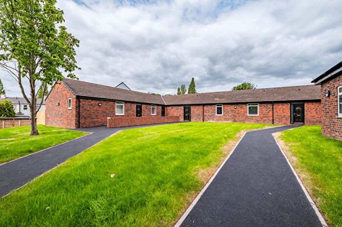 2 Bedroom Semi-Detached Bungalow To Rent In Park Road, Worsbrough, S70