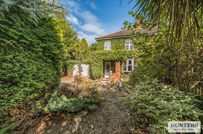 3 Bedroom Semi-Detached House For Sale In Common Road, Barlow, Selby, YO8