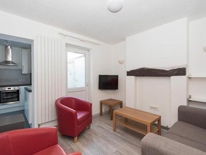 4 Bedroom House To Rent In Hill Street, Bangor, LL57