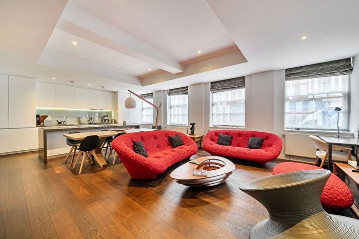2 Bedroom Flat For Sale In Picton Place, South Marylebone, W1U