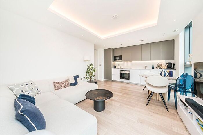 2 Bedroom Flat To Rent In Bollinder Place, Clerkenwell, EC1V