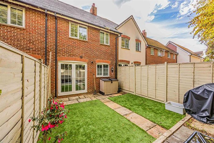 2 Bedroom Terraced House For Sale In Letcombe Place, Horndean, PO8