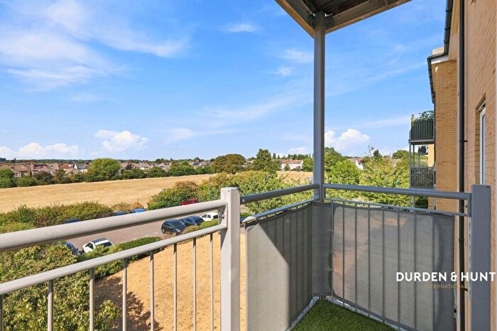 2 Bedroom Apartment For Sale In Millfield Close, Hornchurch, RM11