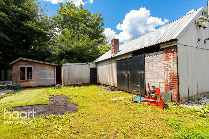 1 Bedroom Property For Sale In Rockhill Road, Pontypool, NP4