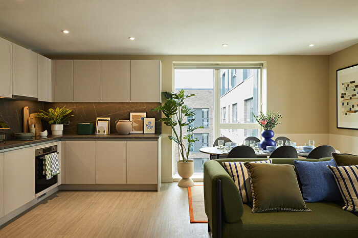 3 Bedroom Apartment To Rent In Candleriggs, Trongate, Glasgow, Glasgow City, G1